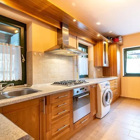 Szigligetm51 Vendeghaz *