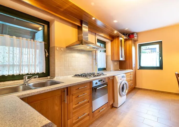 Szigligetm51 Vendeghaz *