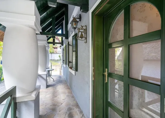 דירה Szigligetm51 Vendeghaz סיגליגט